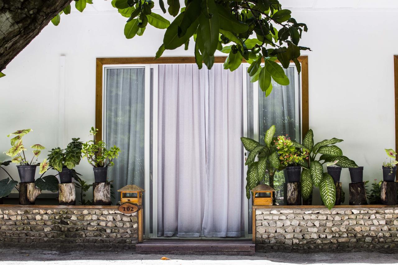 Dhigurah Retreat Beach Extérieur photo